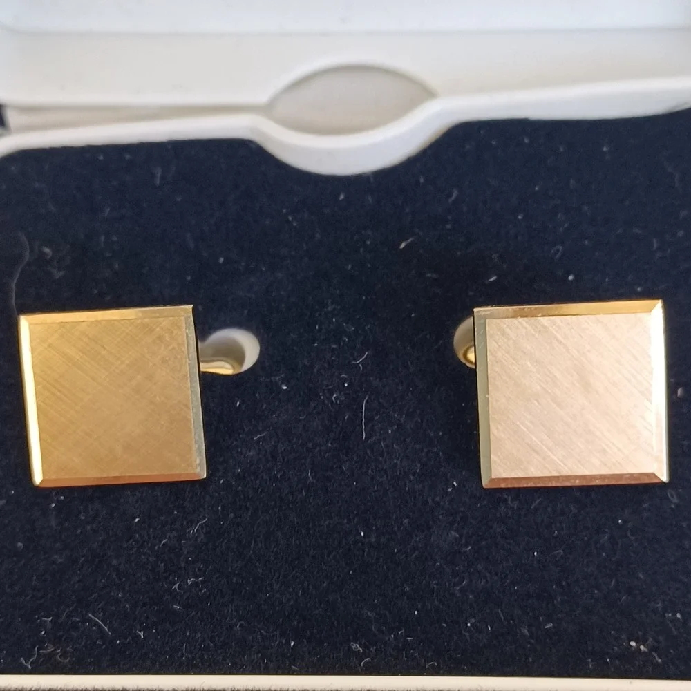 Swank Vintage Gold Tone Square Brushed Textured Cufflinks with Original‎ Box